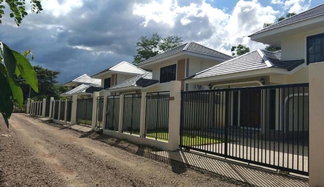 SRE-HeeLweePler in Mae Sot in Ban Mae Pa