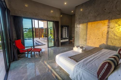 Stylish Pool Villa - 10 Mins Walk To The Beach