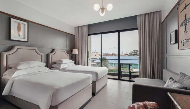 Sugar Marina Hotel - AVIATOR - Phuket Airport in Sa Khu
