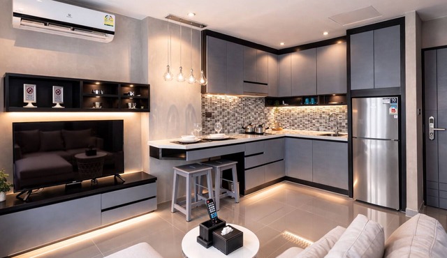 Suite Zenith 1BR|Rooftop Pool &Bar|Citygate Kamala