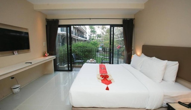 Summer Tree Hotel
