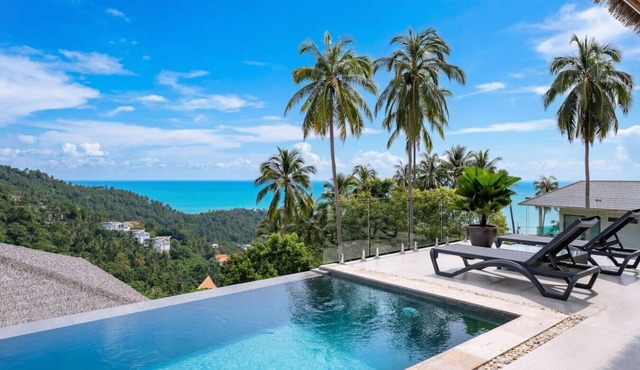 Sunrise Hill Amazing Seaview 4br private pool in Maret