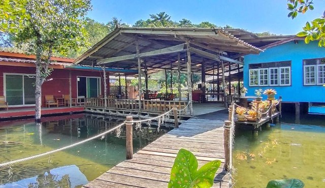 TA YAI HOMESTAY (ตา ยาย โฮมสเตย์) in Ko Kood