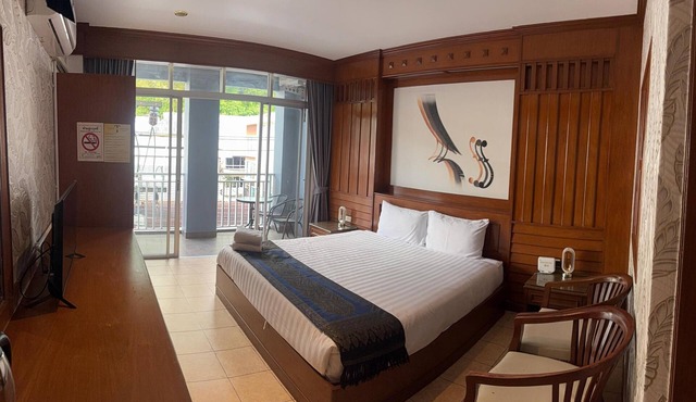 Talya Patong Hotel