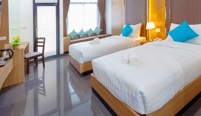 Thanburi Hotel