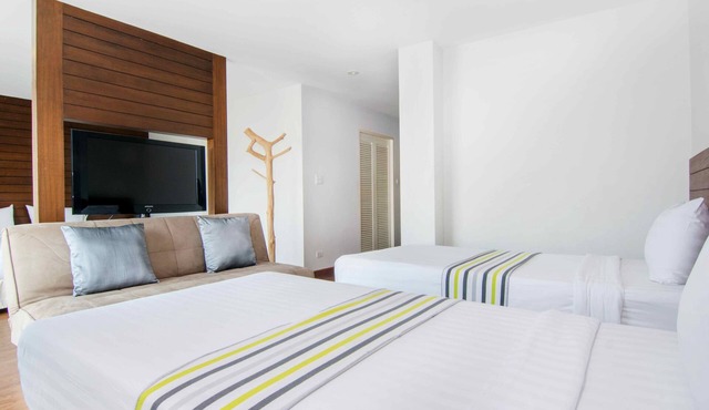 The Phoenix Hotel Bangkok in Bangkok