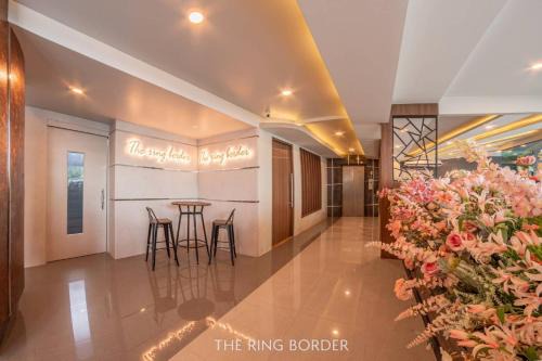 The Ring Border in Sadao