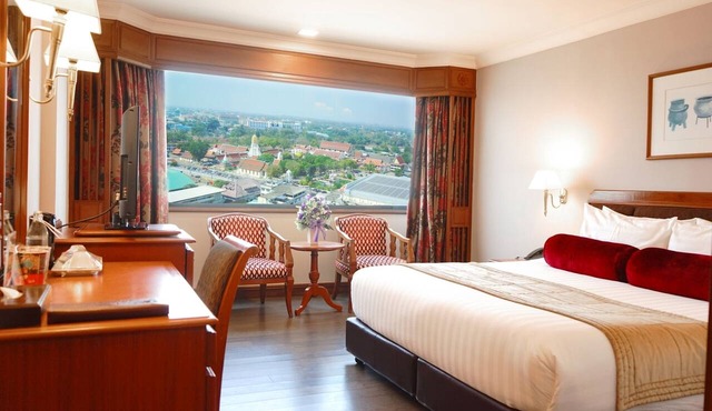 Topland Hotel & Convention Centre in Phitsanulok