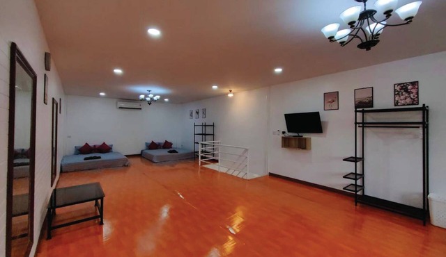 Trang Villa Hotel and Water Park