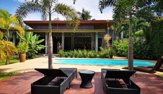 Unique design loft pool villa in Ban Sakhu