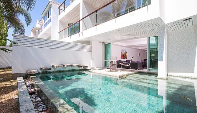 Villa on 3 floors, private pool, 10 mins to Patong beach, shopping & nightlife.