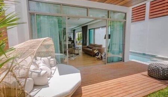 Villa Pattana stunning 3Br, 4-bath villa nestled in the enchanting Rawai area of Phuket