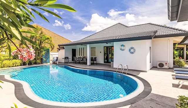 Villa Sabai in der Nähe von Meer und Zentrum by Interhome