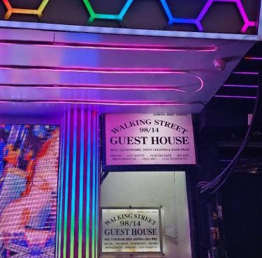 Walking Street Guest House in Pattaya