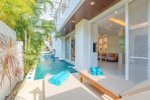 White Villa Patong in Patong Beach
