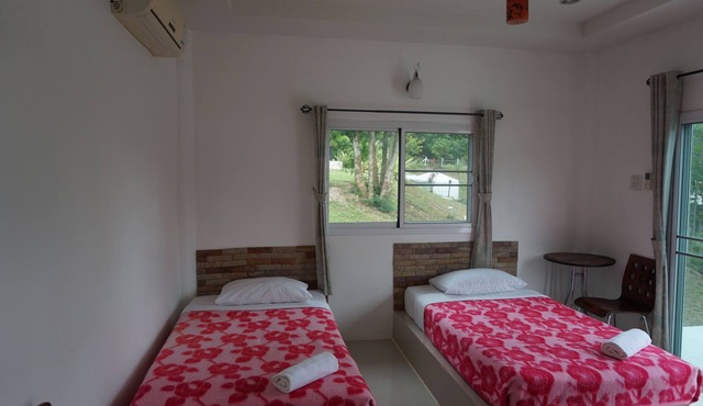 WhiteRock Resort Pakchong