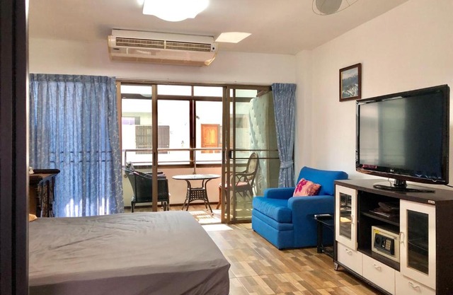 1 Bedroom View Swimming Pool 316 Jhr