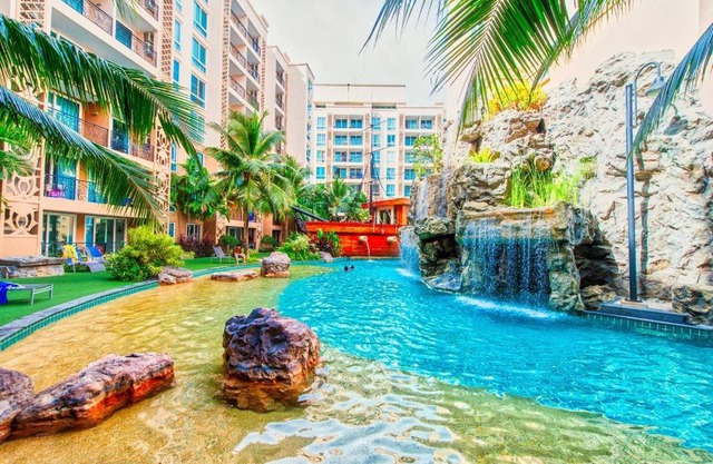Atlantis Condo Resort jomtien
