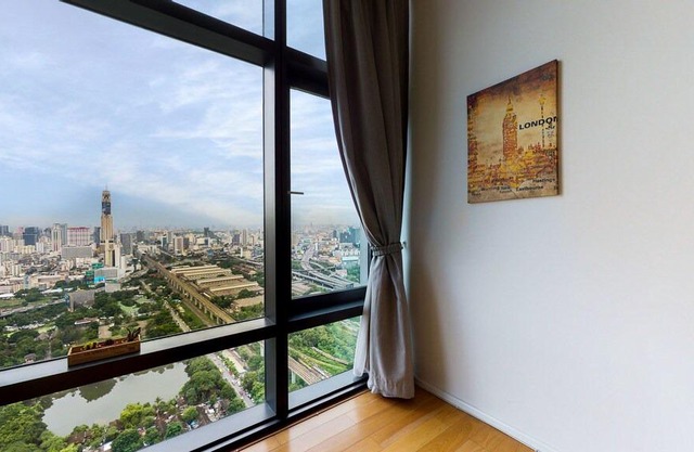 Circle Living Prototype 2 at MRT Petchaburi