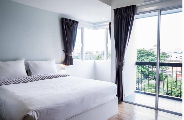Deluxe Apartment for rent in Chiangmai (DVR-17)