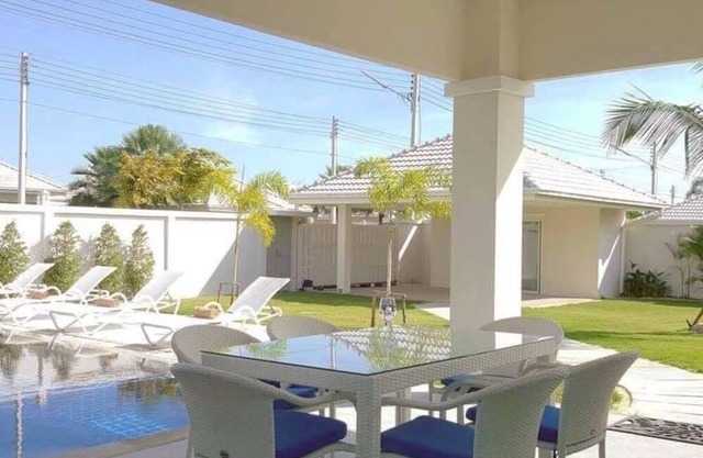 Hua Hin Pool Villa with 4 Bedrooms (L50)