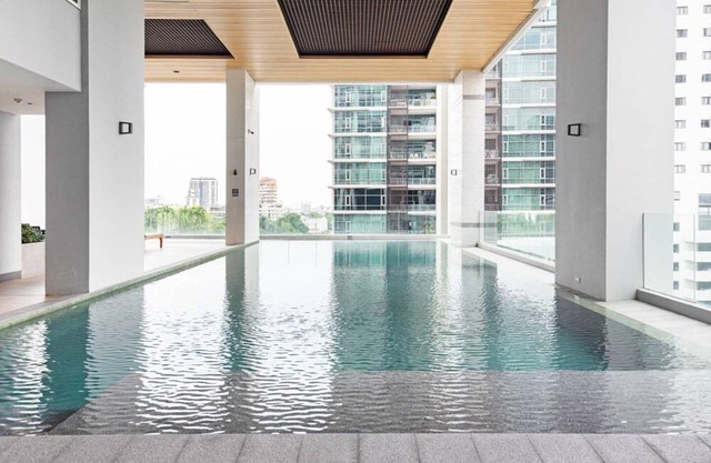 Luxurious exclusive Suite 2 BR near BTS Thonglor 家庭奢华房近通罗站 U8