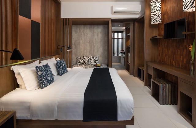 Plunge Pool Suite 05