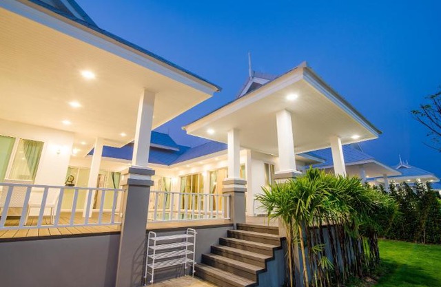 Wan Arun Houses