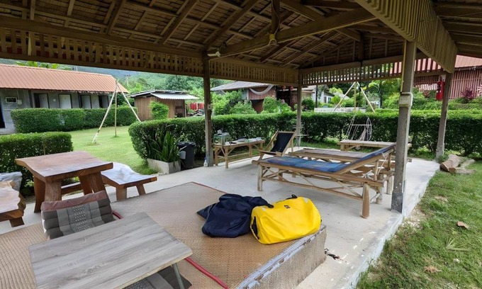 Thong Krut Resort | 14 m² Resort ∙ 2 guests