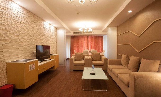 Khlong Toei Nuea Apartment | 150 m² Apartment ∙ 2 bedrooms ∙ 8 guests