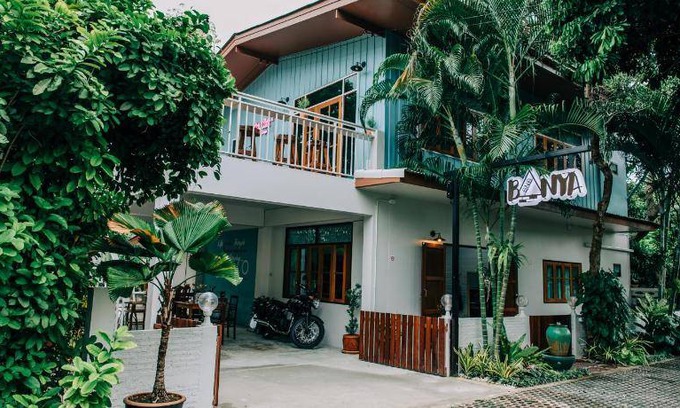 Prachuap Khiri Khan Bed & Breakfast | 150 m² Bed and breakfast ∙ 3 bedrooms ∙ 8 guests