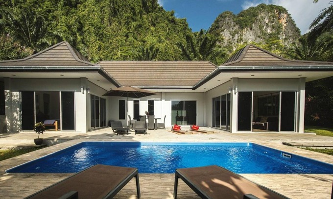 Krabi Villa | 160 m² Villa ∙ 3 bedrooms ∙ 6 guests