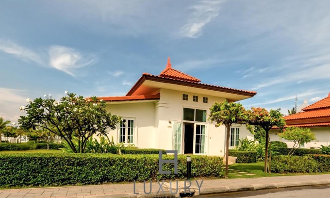 Nong Kae House | 2 Bedroom villa at Banyan BR97