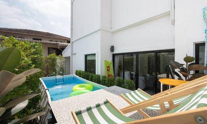 Phra Khanong Nuea Villa | 200 m² Villa ∙ 3 bedrooms ∙ 13 guests