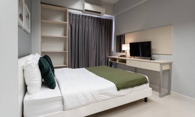 Thanon Phetchaburi Apartment | 25 m² Apartment ∙ 2 guests