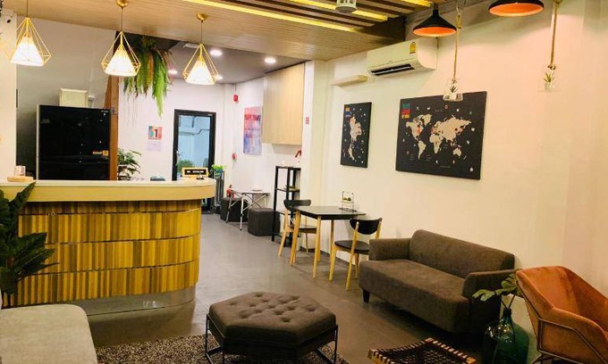 Thanon Phetchaburi Hostel | 26 m² Hostel ∙ 12 guests