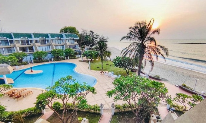 Hat Chao Samran House | 280 m² House ∙ 3 bedrooms ∙ 10 guests