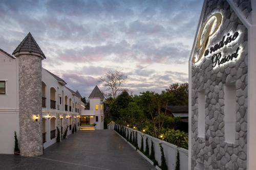 Sangkhla Buri Hotel | 35 m² Hotel ∙ 2 bedrooms ∙ 12 guests