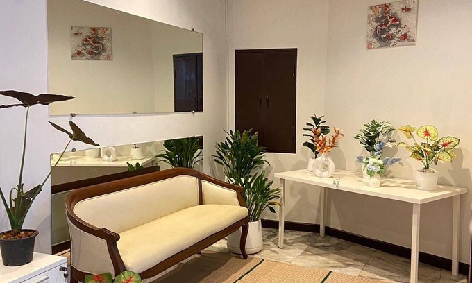 Ekkamai House | 450 m² House ∙ 6 bedrooms ∙ 12 guests