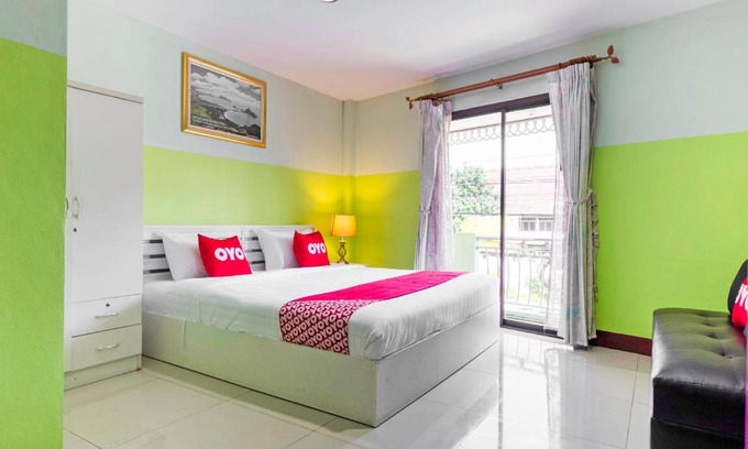 Prachuap Khiri Khan Hotel | 50 m² Hotel ∙ 3 guests