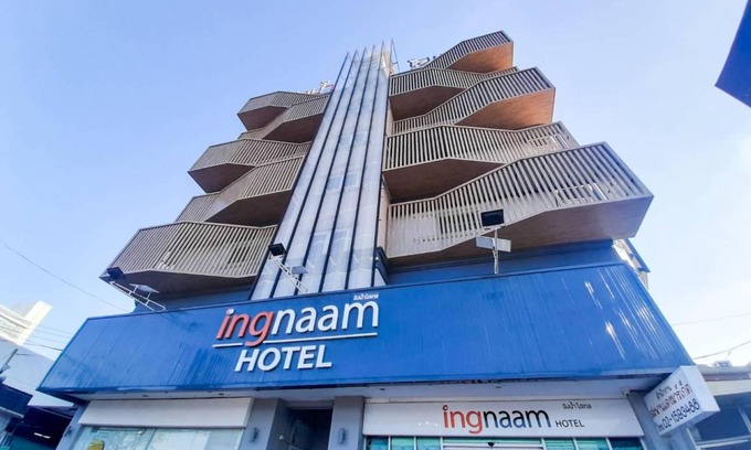 Rangsit Hotel | 50 m² Hotel ∙ 9 guests