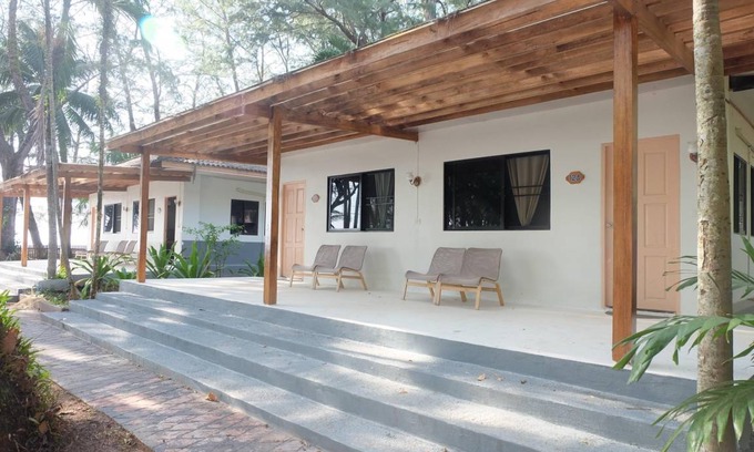 Ban Chao Mai Resort | 50 m² Resort ∙ 3 guests