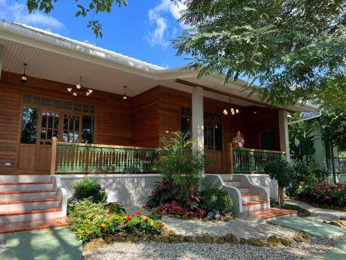 Lamphun Hotel | 56 m² Hotel ∙ 4 guests