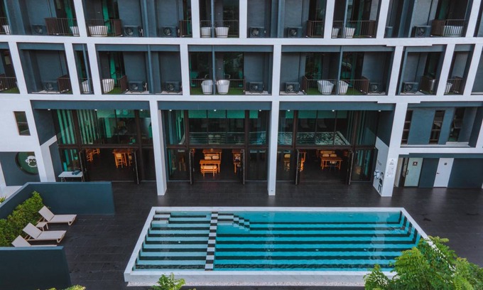 Chanthaburi Hotel | 56 m² Hotel ∙ 6 guests