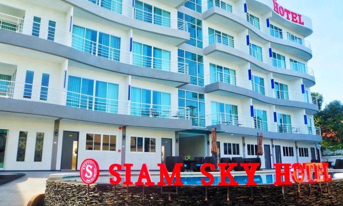 Pong Hotel | 58 m² Hotel ∙ 2 guests