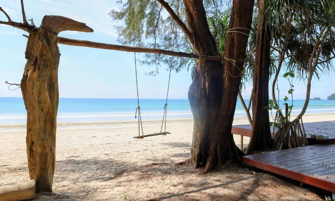 Ranong Resort | 72 m² Resort ∙ 2 bedrooms ∙ 6 guests