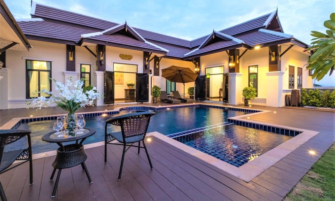 Mae Hia Villa | 880 m² Villa ∙ 4 bedrooms ∙ 12 guests