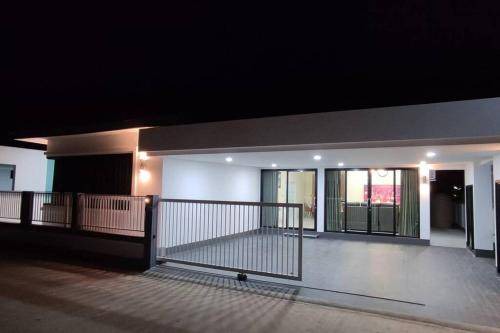Phlap Phla House | 96 m² House ∙ 3 bedrooms ∙ 6 guests