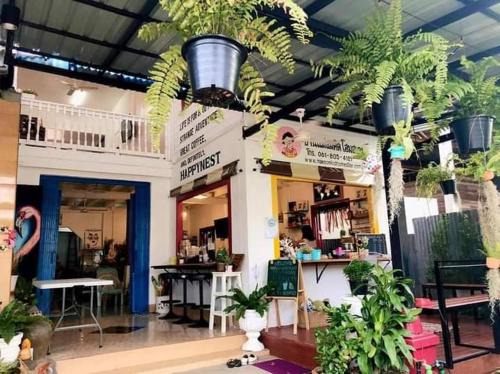 Thani Hostel | Baan Mae Somkid Homestay