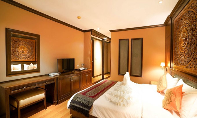 Bangkok Central Business District Hotel | Baan Sukhumvit Soi 18